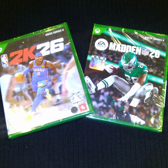 NBA 2K26 / Madden NFL 26 Xbox Series X Game Bundle - Picture 1 of 3